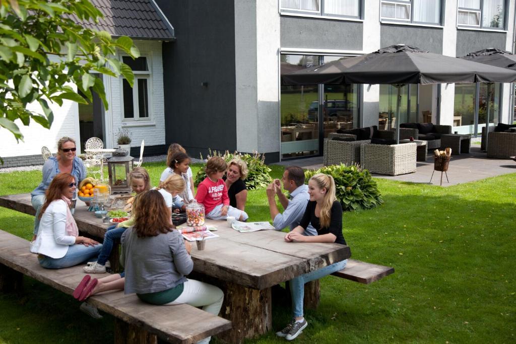 De Slaapfabriek Vakantiehuis En Trainingslocatie Teuge Exterior photo